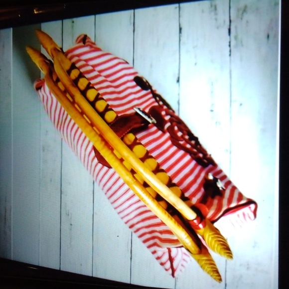 Brighton Canvas & Leather Bag W/Bamboo Handles - Picture 11 of 13